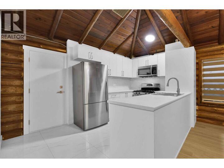 Property Photo:  1370 Prairie Avenue  BC V3B 1T2 