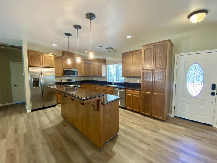 Property Photo:  18197 Hammer Ln  CA 95379 