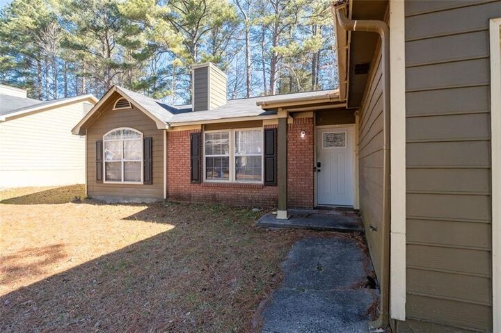 Property Photo: 6340 Emerald Pointe Circle GA 30349