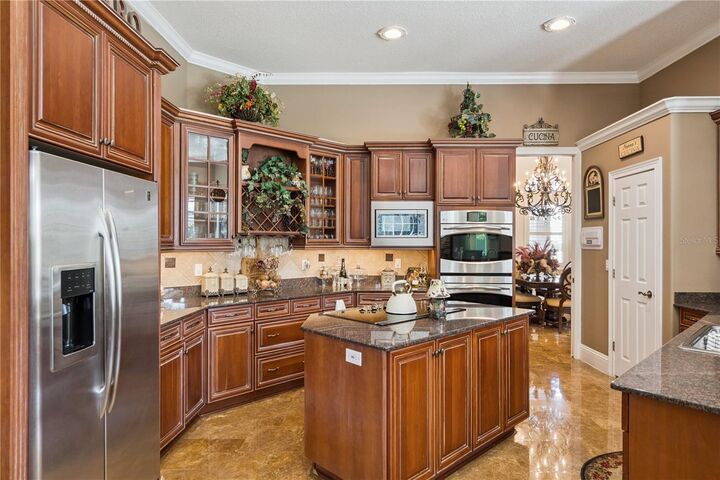 Property Photo:  9200 Island Lake Court  FL 32836 