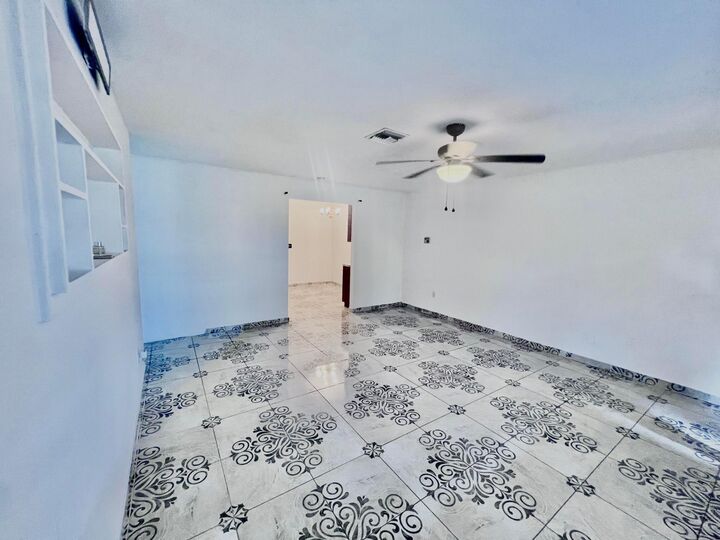 Property Photo:  4630 Myrtle Lane  FL 33417 