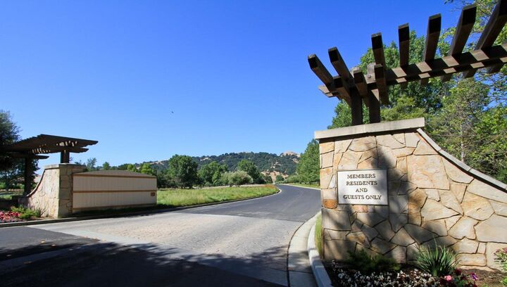 Property Photo:  1450 Lakeview Court  CA 95046 