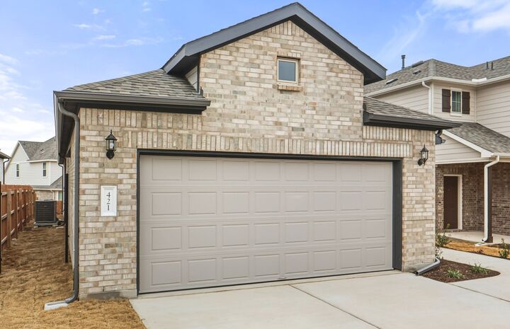 Property Photo:  421 Bristlecone Bend  TX 78642 