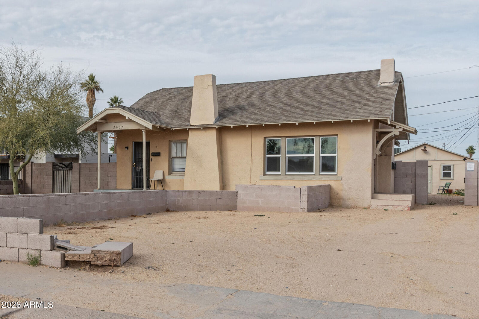 Property Photo:  2032 W Adams Street  AZ 85009 