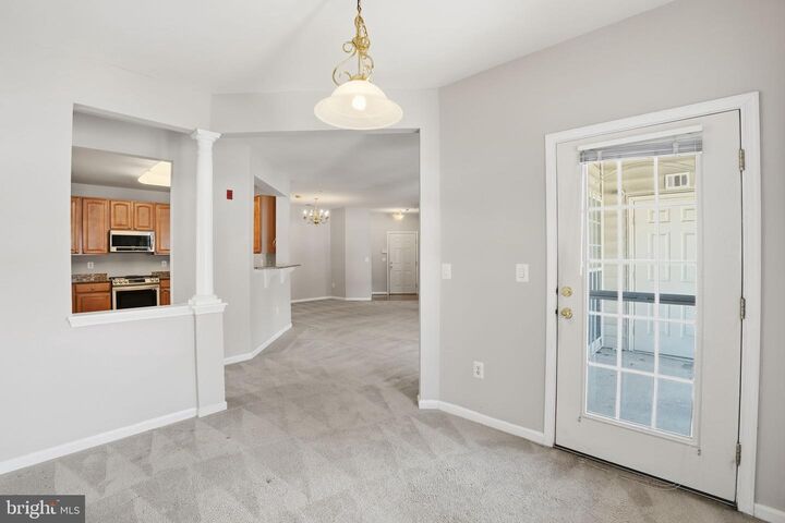 Property Photo:  2007 Connor Court 701A  MD 20721 