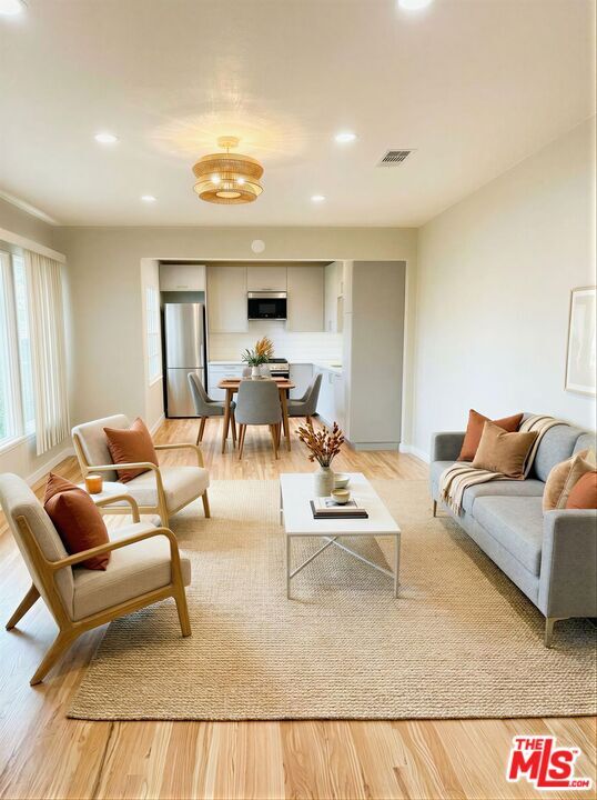 Property Photo:  16852 McCormick St  CA 91436 