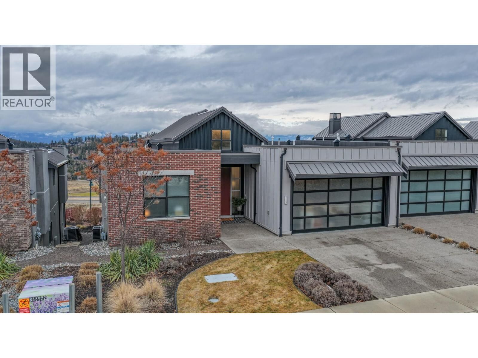 Property Photo:  213 Ashcroft Place  BC V1H 2M1 