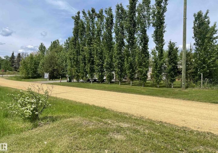 Property Photo: 2971 Townsite Crescent AB T0G 0K0