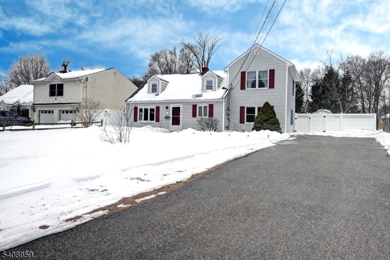 Property Photo:  2 Marvin Rd  NJ 07444 