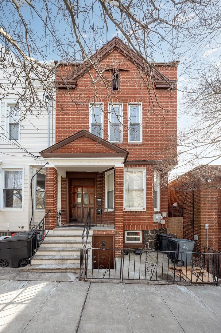 Property Photo:  802 Palisade Ave 1  NJ 07087 