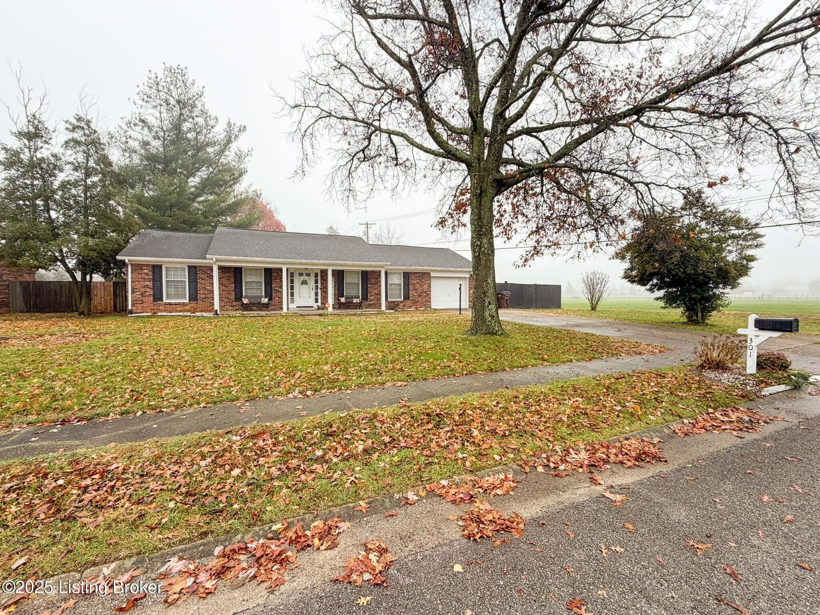 Property Photo:  301 Foxtail Road  KY 40383 