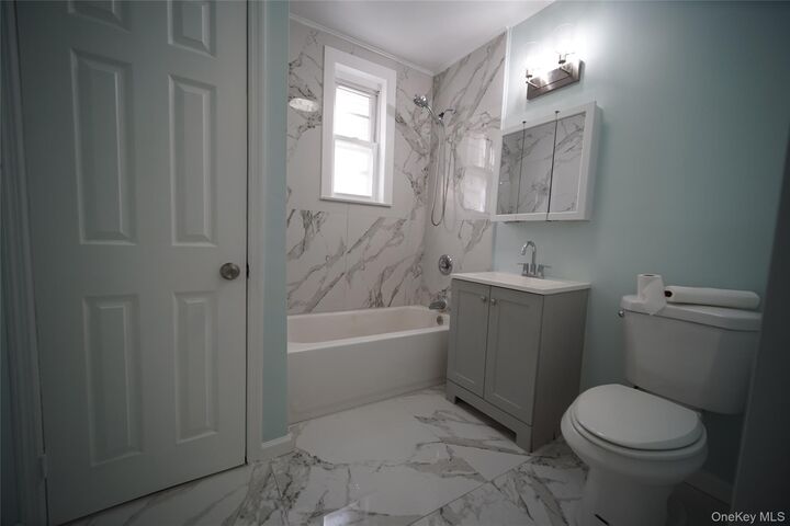 Property Photo:  723 E 227th Street  NY 10466 