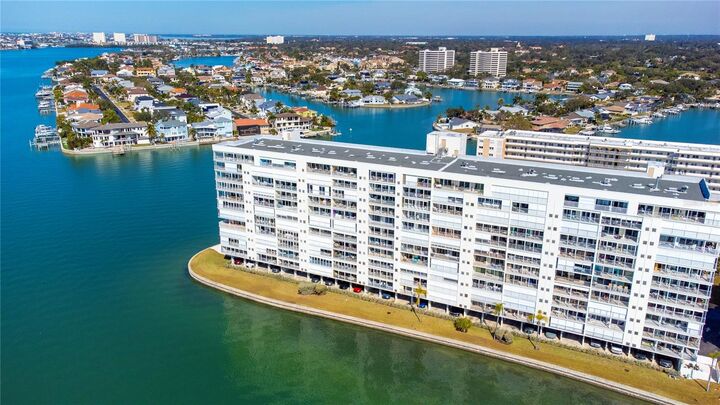 Property Photo:  6060 Shore Boulevard S 906  FL 33707 