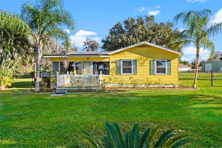 Property Photo:  32828 Lake Eustis Drive  FL 32778 