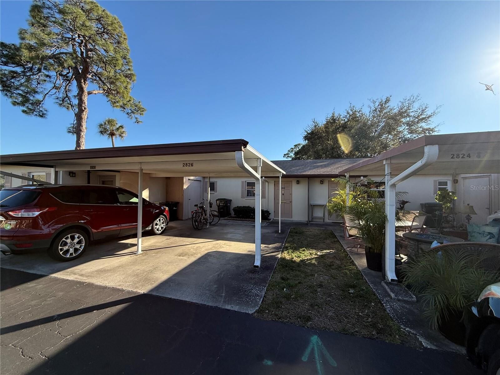 Property Photo: 2826 Swifton Drive 114 FL 34231
