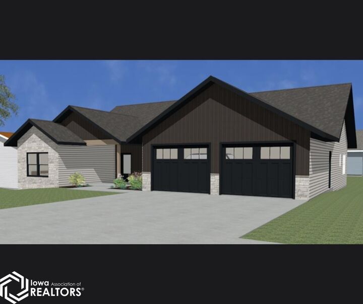 Property Photo:  2307 S 4th Street  IA 52601 