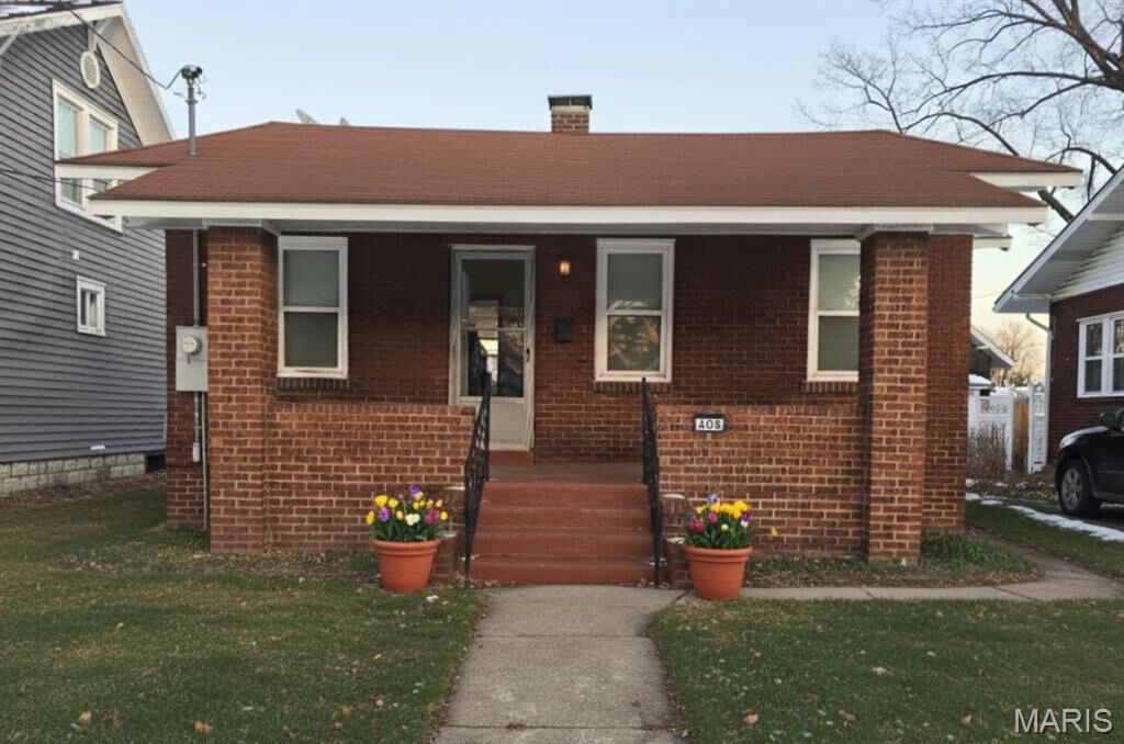 Property Photo:  409 N 6th Street  IL 62095 