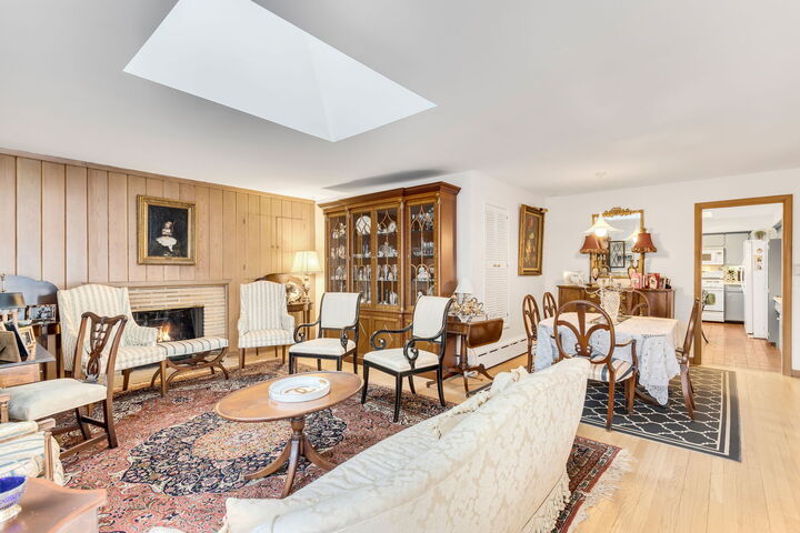 Property Photo: 1505 Willow Street IL 60045