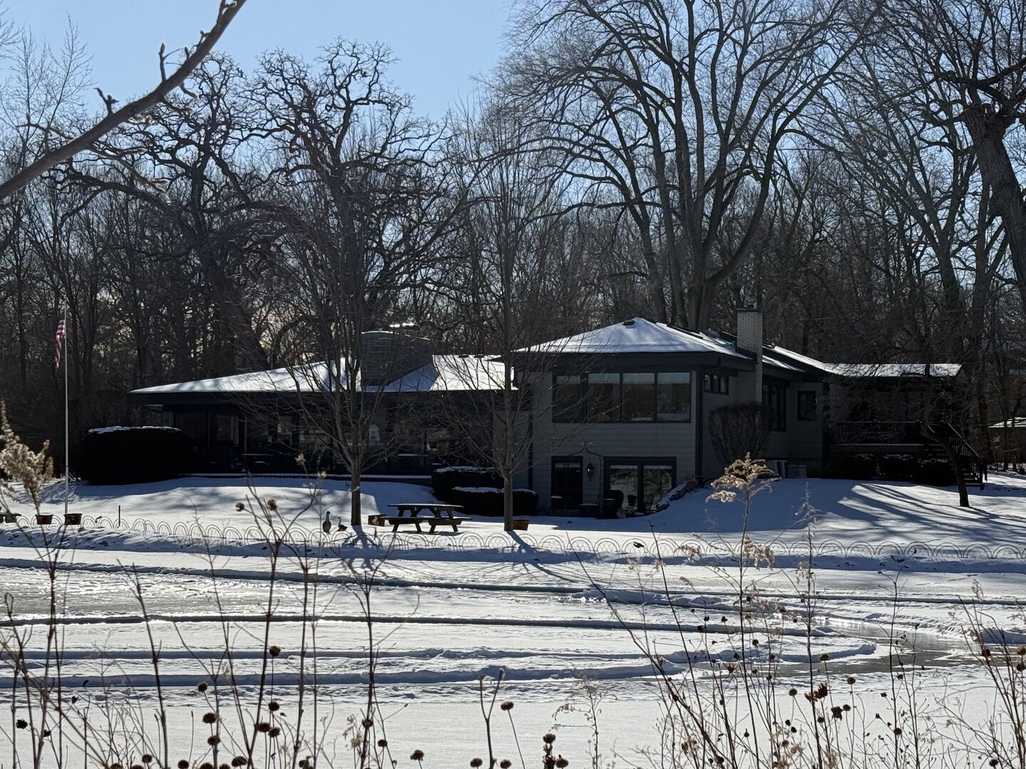 Property Photo:  
