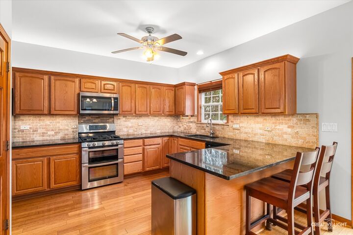 Property Photo: 504 Buckthorne Court IL 60560