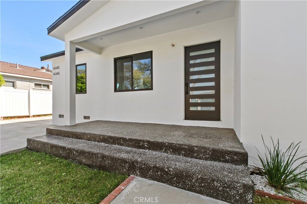 Property Photo:  14448 Pinney Street  CA 91331 