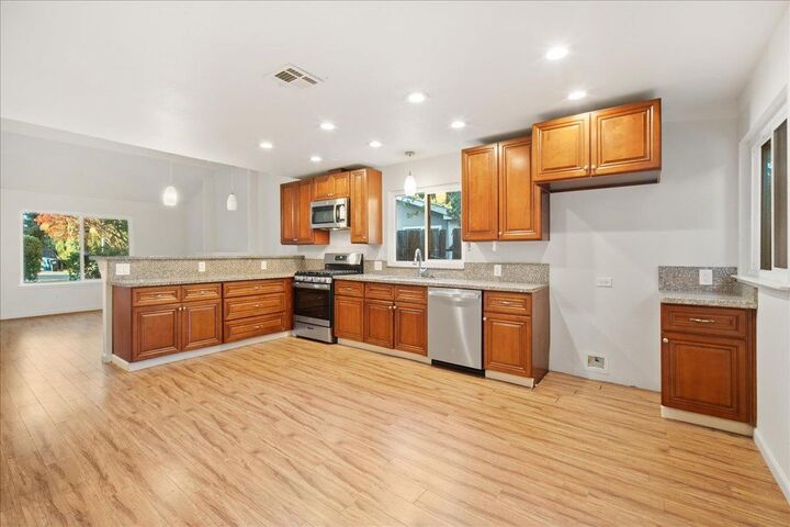 Property Photo:  2617 Stingray Court  CA 95826 