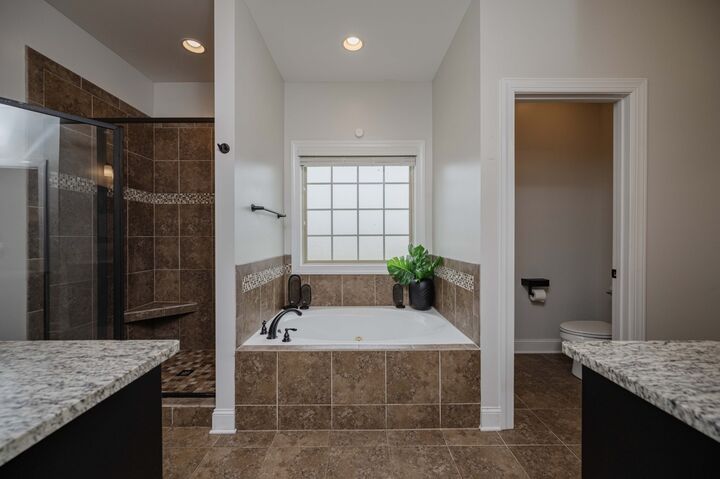 Property Photo:  1130 Spring Creek Dr  TN 37129 