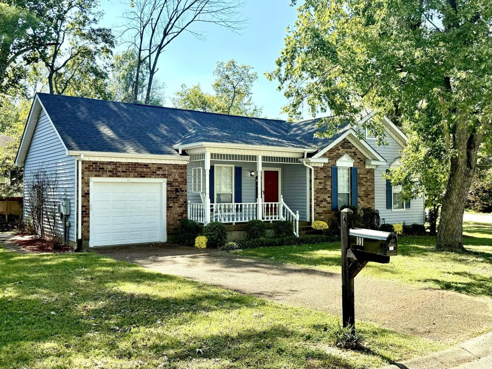 Property Photo:  101 Heathcote Ct  TN 37072 