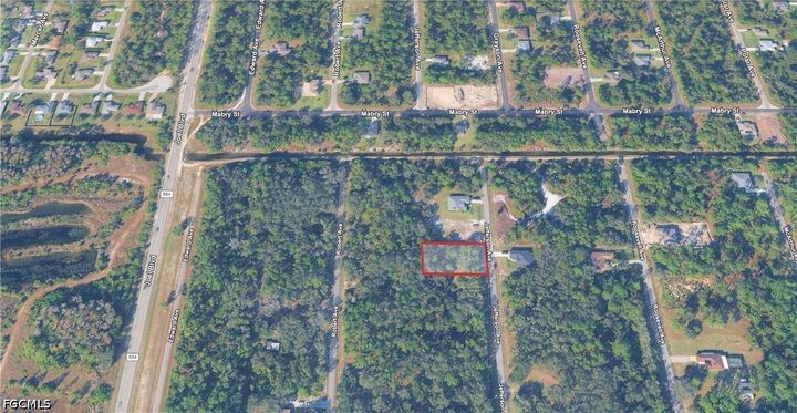 Property Photo:  1915 Jefferson Avenue  FL 33972 