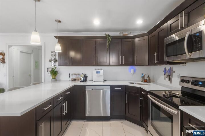 Property Photo:  2 Radio Avenue C12  NJ 07094 