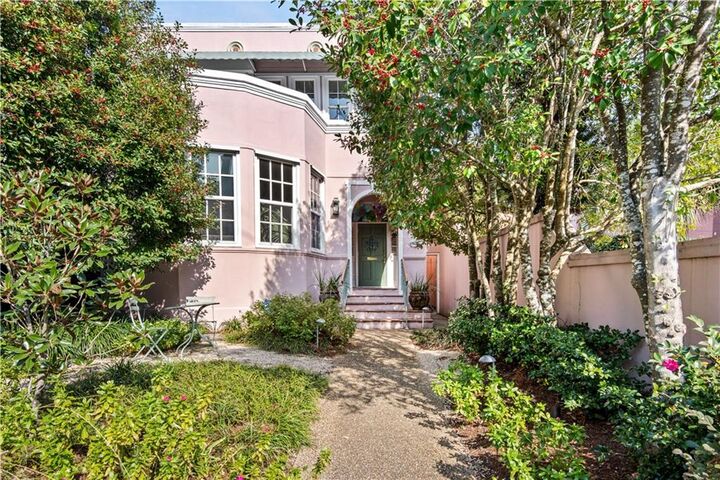 Property Photo:  1507 Harmony Street  LA 70115 