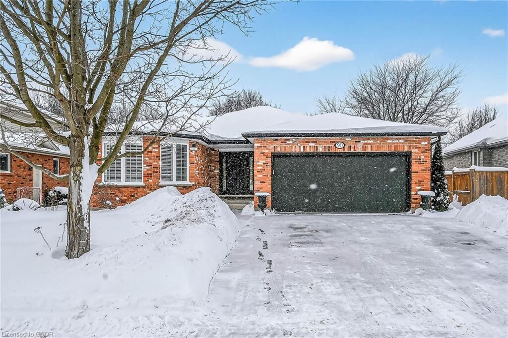 Property Photo:  90 Kortright Road E  ON N1G 4N8 