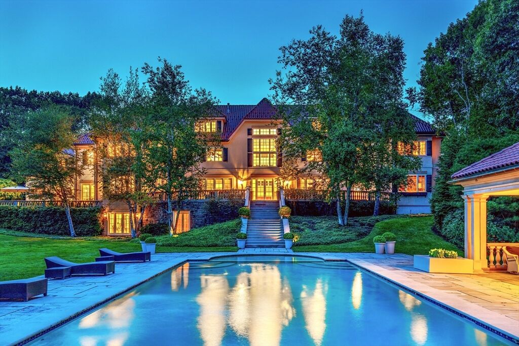 Property Photo:  18 Longmeadow Drive  MA 02090 