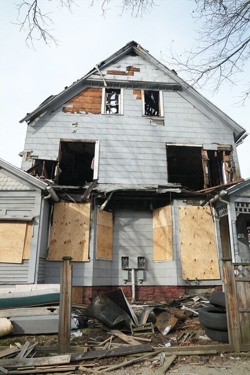 Property Photo:  20-22 Acushnet Ave  MA 01105 