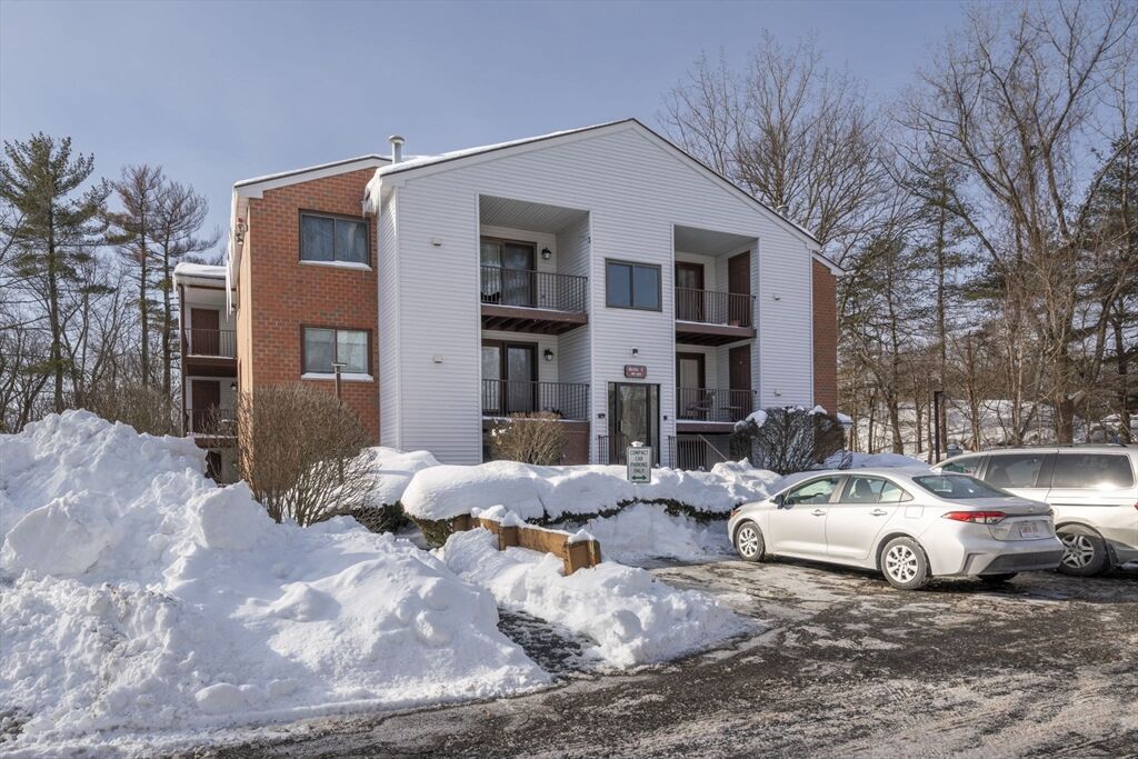 Property Photo:  189 Littleton Rd 59  MA 01824 