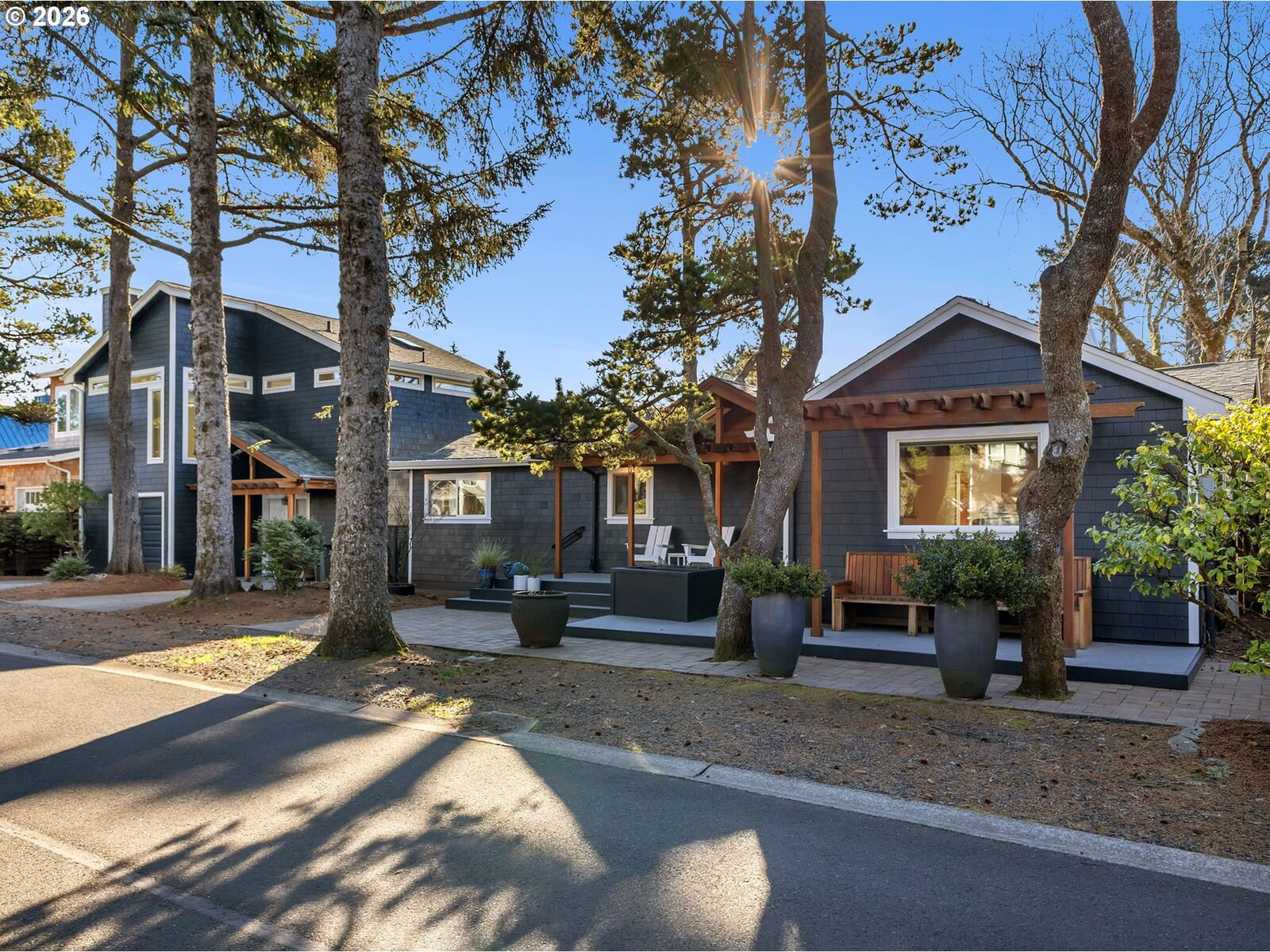 Property Photo:  228 Beeswax Ln  OR 97130 