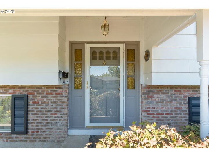 Property Photo:  14025 SW Rochester Dr  OR 97008 