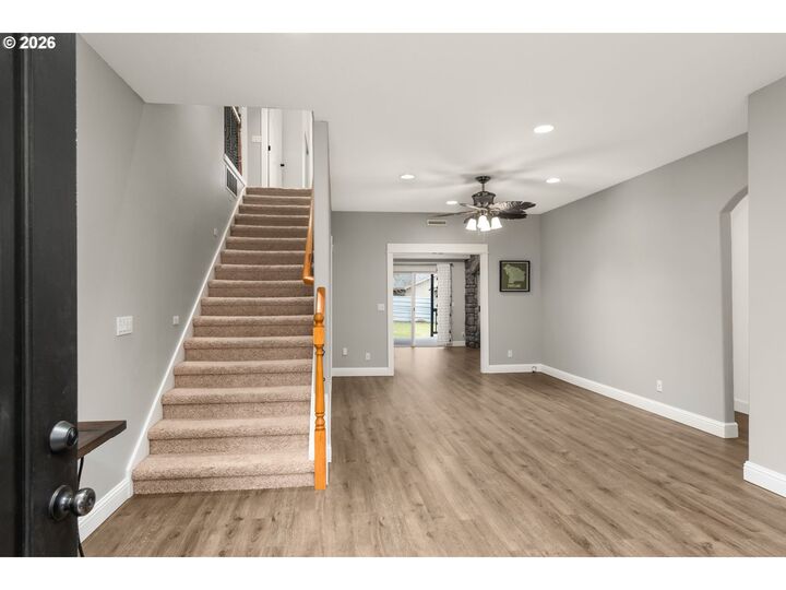 Property Photo:  1921 NE 114th Ave  OR 97220 