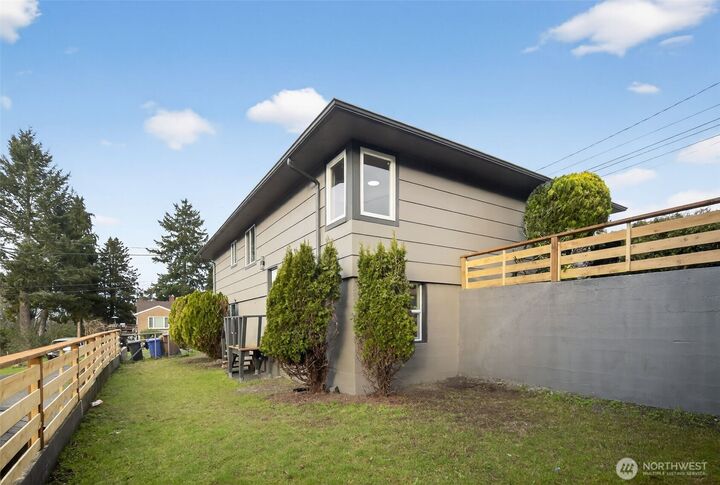 Property Photo:  4228 N Verde Street  WA 98407 