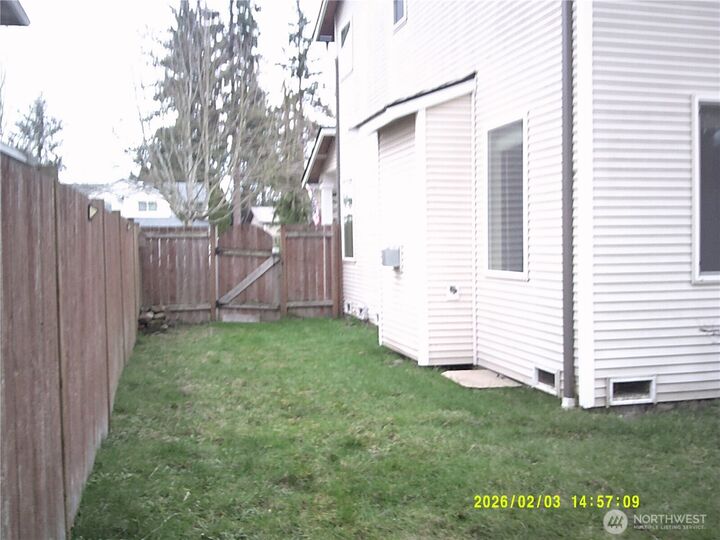 Property Photo:  6110  209th Street NE 3  WA 98223 