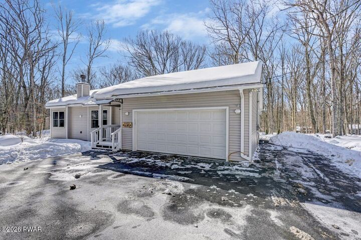 Property Photo:  100 Forest Drive  PA 18428 