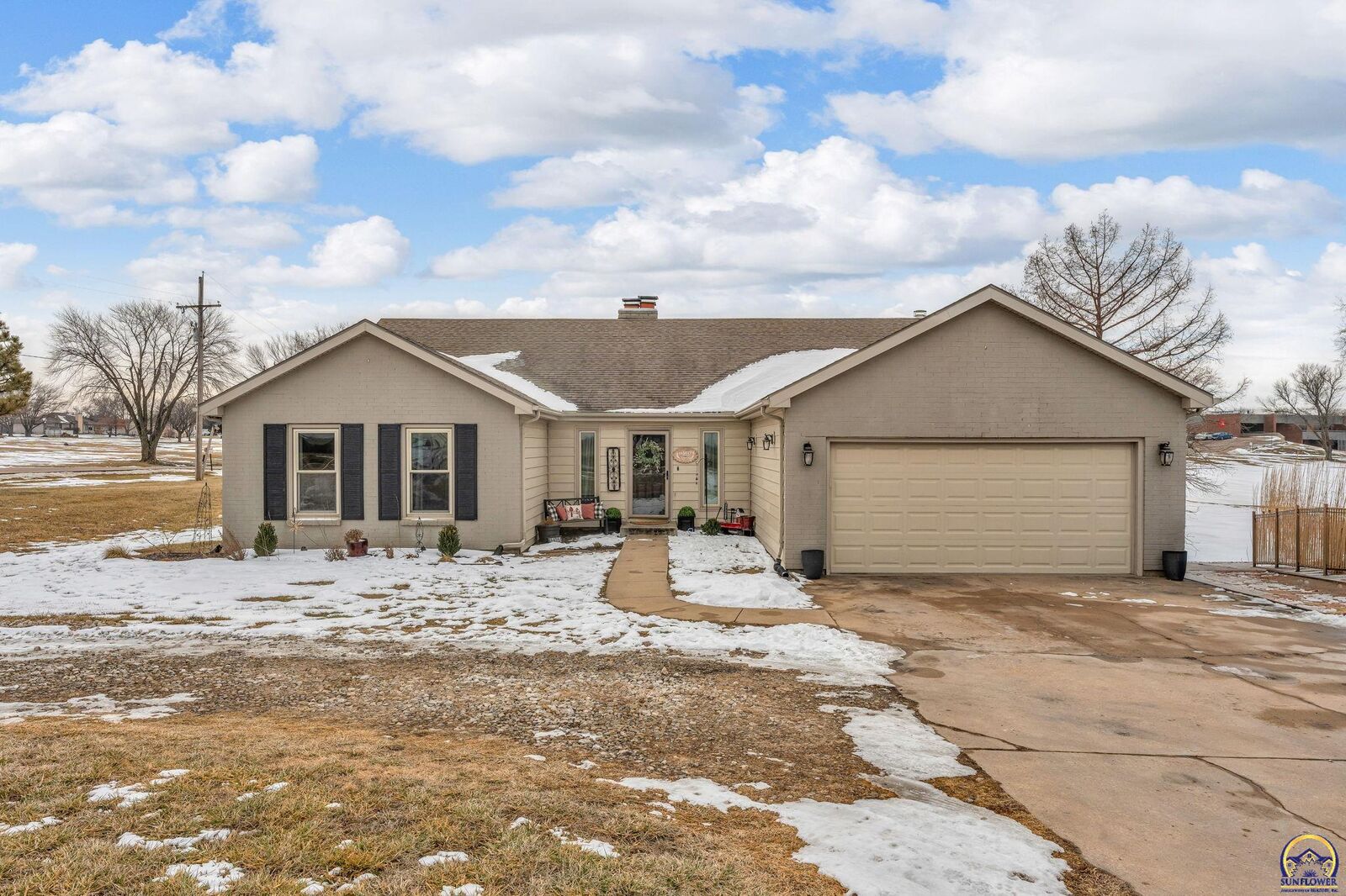 Property Photo:  8425 SW 21st St  KS 66615 