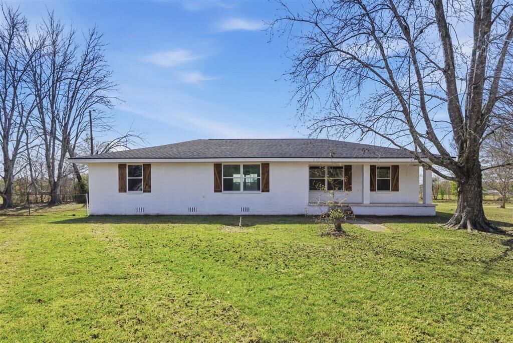 Property Photo:  159 Coward Road  LA 70633 