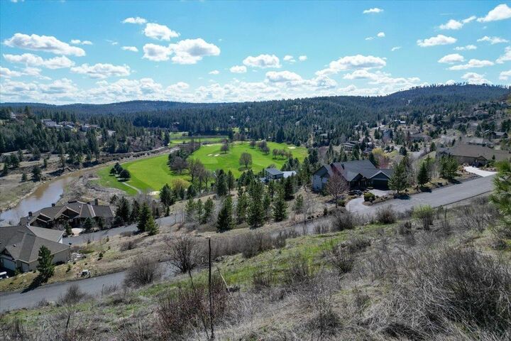 Property Photo:  1912 E Tomahawk Ln  WA 99224 