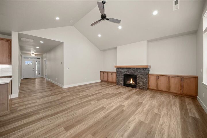 Property Photo:  18198 N Morton Ct  WA 99005 