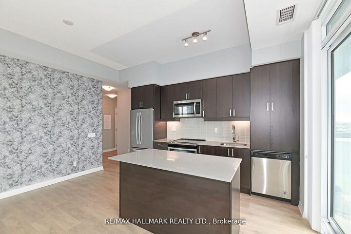7895 Jane Street 906 — photo 1