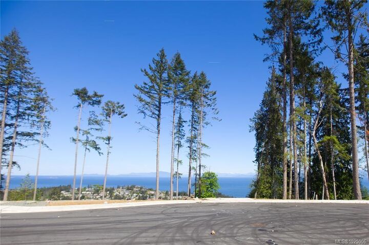 Property Photo:  113 Whitefish Pl  BC V9T 0N2 