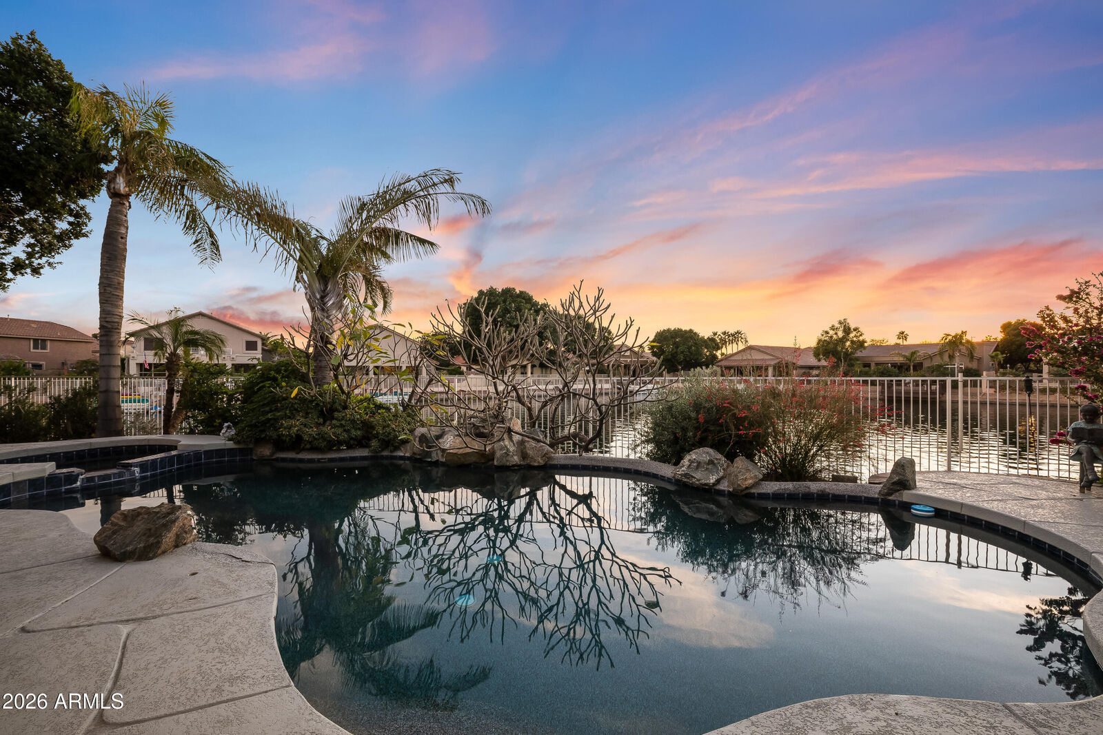 Property Photo: 5335 W Rose Garden Lane AZ 85308