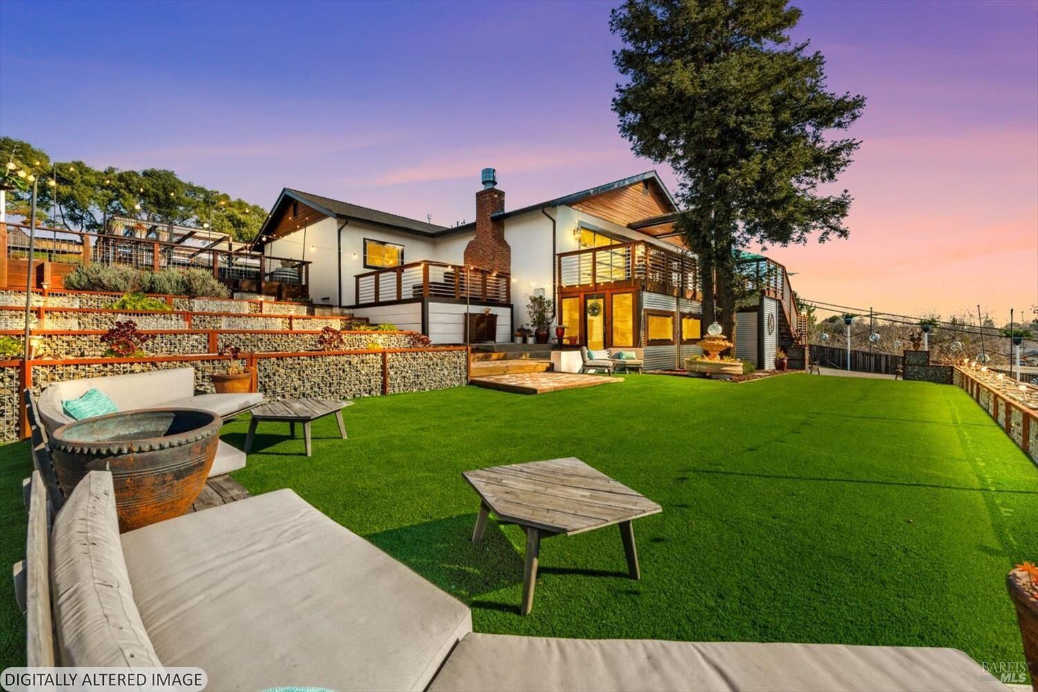 Property Photo:  2135 E 2nd Street  CA 94510 