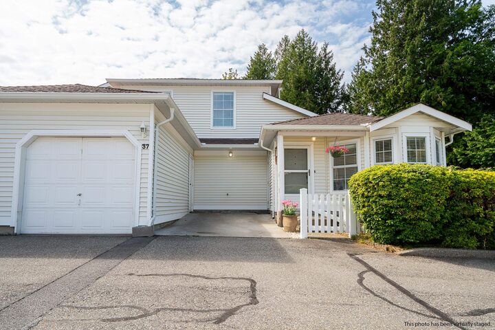 6537 138 Street 37 — photo 1